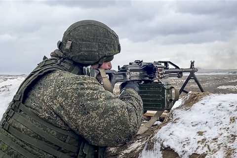 Boxing legend Wladimir Klitschko signs up to Ukrainian army as Vladimir Putin gears towards..