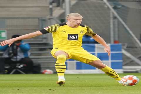 Man Utd make striker their top transfer priority this summer with Erling Haaland on four-man..