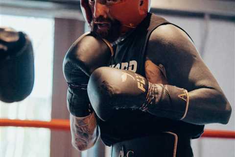 Aaron Chalmers reveals talks with Tommy Fury but still eyes life-changing fight with Jake Paul and..