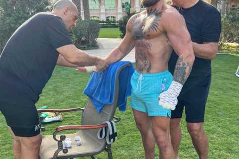 Conor McGregor looks ripped as he gets ‘ready for power pad work’ as he continues recovery from..