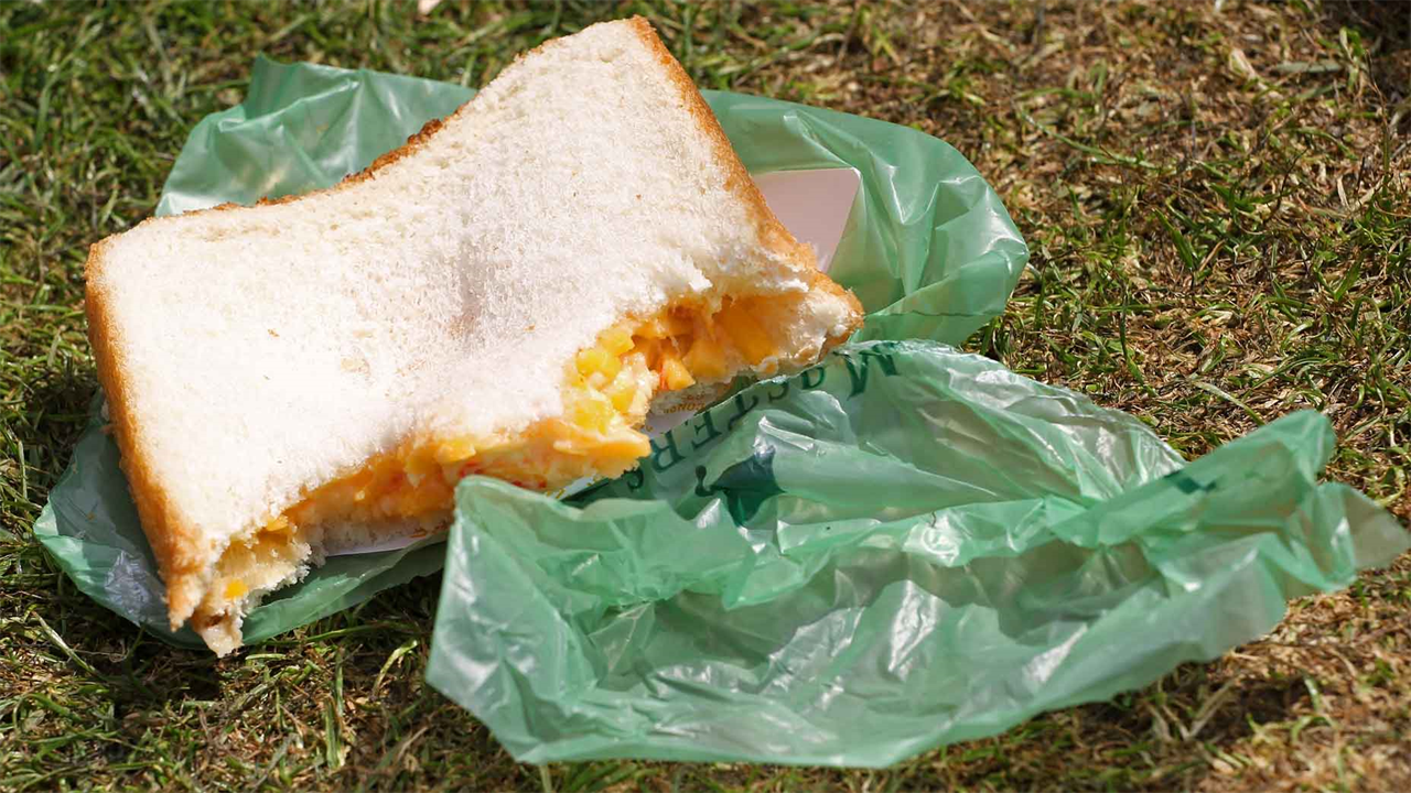 How to make Augusta National's famous pimento cheese sandwich