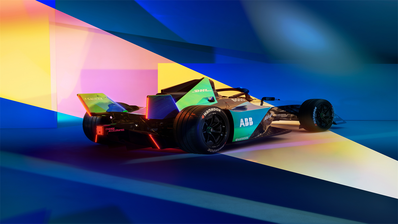 Formula E open the door to the “future’s future” after unveiling new Gen3 car for Season 9