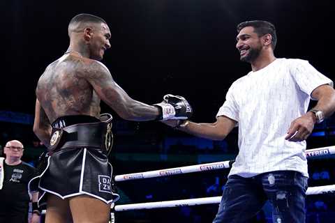 Amir Khan booed by Manchester crowd for refusing to accept Conor Benn fight after jumping in ring