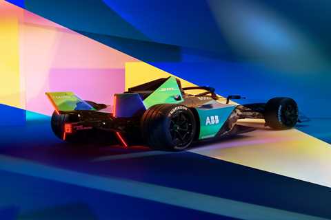 Formula E open the door to the “future’s future” after unveiling new Gen3 car for Season 9