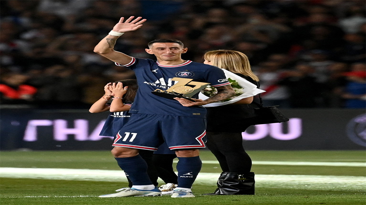 PSG star Angel Di Maria denies Juventus transfer and reveals wife will help decide next move