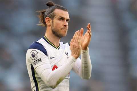 Teddy Sheringham warns Tottenham off of Gareth Bale free transfer – ‘I don’t think he would play’