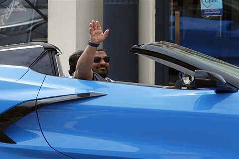 Prince Naseem Hamed drives £120k supercar through Windsor after renting a £1.4m house next to the..