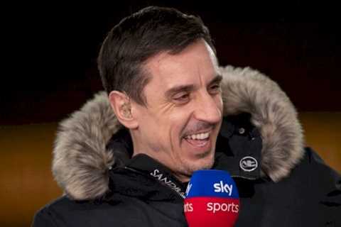 Man Utd hero Gary Neville twists knife in Liverpool wounds with Fergie joke over title