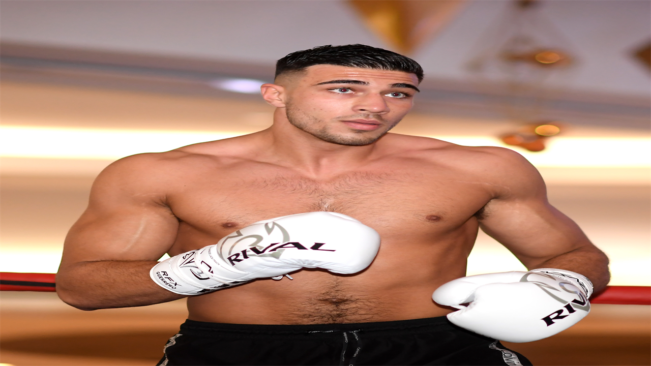 Tommy Fury will be without Tyson and John for Jake Paul fight after dad lets slip heavyweight champ is BANNED from US