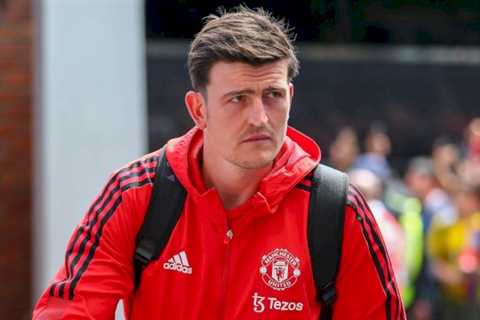 Report reveals ‘hot favourite’ to replace Maguire as dressing room decide new Man Utd captain