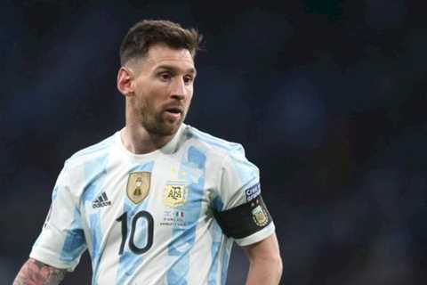 Lionel Messi already delivered verdict on Man Utd target as Erik ten Hag continues to push