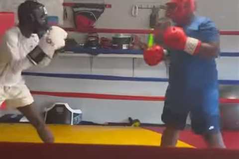 Watch Adrien Broner hilariously get his sons, 15 and 12, to SPAR to settle their differences.. with ..