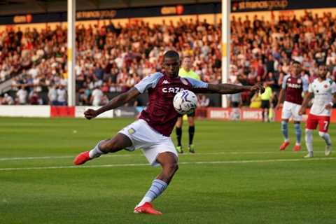 Aston Villa striker Wesley joins Levante on season-long loan