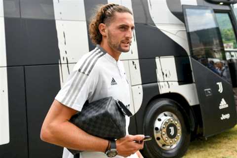 Veronique Rabiot sets terms with Manchester United over transfer negotiations