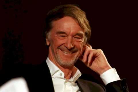 Sir Jim Ratcliffe back in for Man Utd after missing out on buying Chelsea