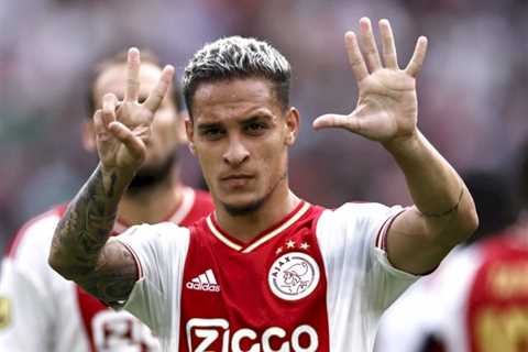 Antony: Manchester United close in €100m deal for Ajax winger