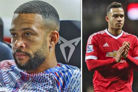 Barcelona star Memphis Depay ‘evaluating Man Utd offer’ in dramatic transfer twist