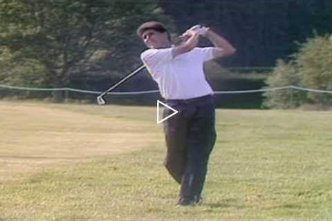 Bizarre golf shot --Jose Maria Olazabal