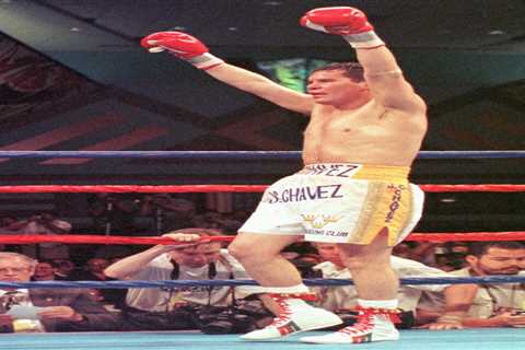 Top ten boxers with longest winning streaks, including Julio Cesar Chavez, Roberto Duran &..