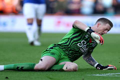 England No1 Jordan Pickford has NIGHTMARE for Everton after clanger gifts goal against Bournemouth..