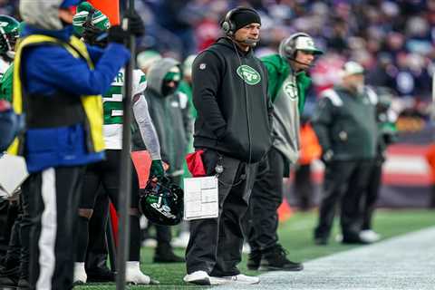 Jets Fall Out of Playoff Position After Loss to Patriots