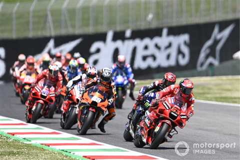 Quartararo dominates to win at Mugello after Bagnaia crashes