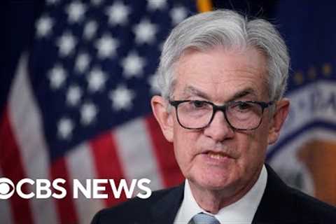 MoneyWatch: Fed hints at smaller interest rate hikes soon