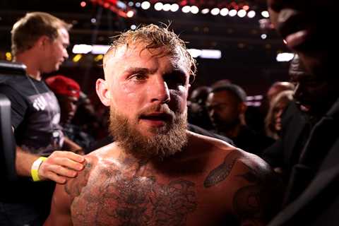 Jake Paul says he’d KO Conor McGregor with hand tied behind his back in boxing ring but offers to..