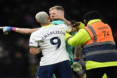 Richarlison blasts Arsenal star Aaron Ramsdale for being ‘disrespectful’ despite being kicked by..
