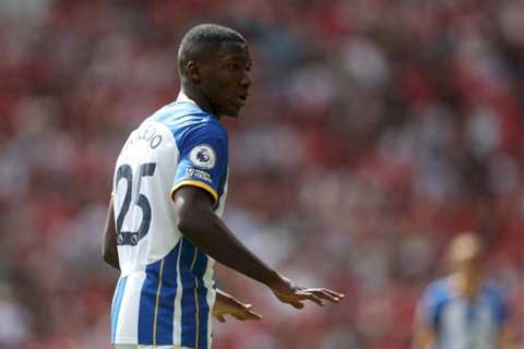 Moises Caicedo: Brighton midfielder issues public transfer request as Arsenal talks continue