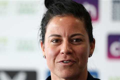 Marizanne Kapp granted leave after wife Dane van Niekerk left out of South Africa’s T20 World Cup..