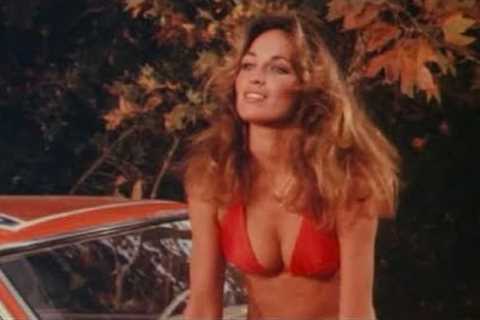 The Dukes of Hazzard Wardrobe Malfunction with Daisy Dukes