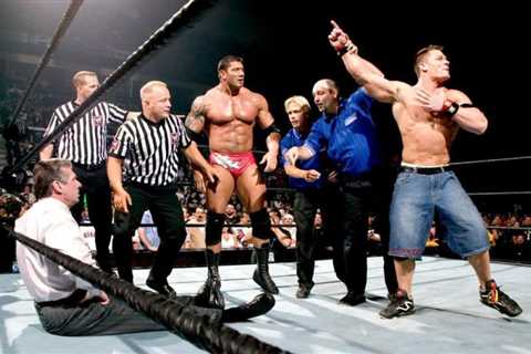 Throwback to when WWE’s Vince McMahon tore BOTH his quads after ‘Thanos power walk’ during botched..