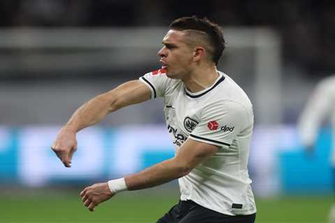 £40m-rated Frankfurt striker Rafael Borre keen on Premier League transfer following Europa League..