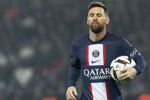 Report: Messi now unlikely to extend PSG contract after refusing pay cut