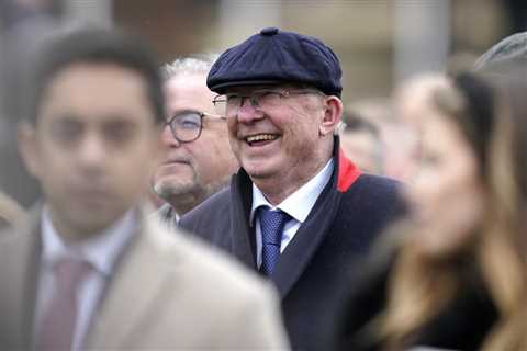 Does Sir Alex Ferguson have any horses running in the Grand National 2023?