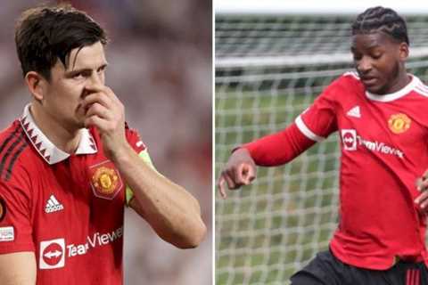 Man Utd promote 18-year-old – and fans already spot him being ‘better than Maguire’