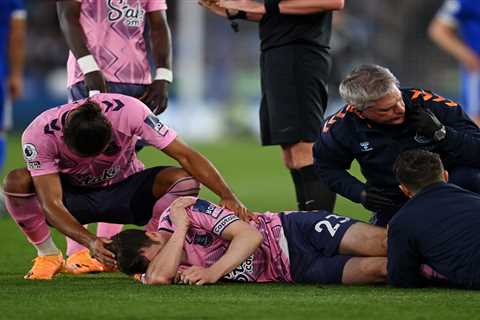 Everton captain Seamus Coleman stretchered off with horror injury in major blow to relegation..