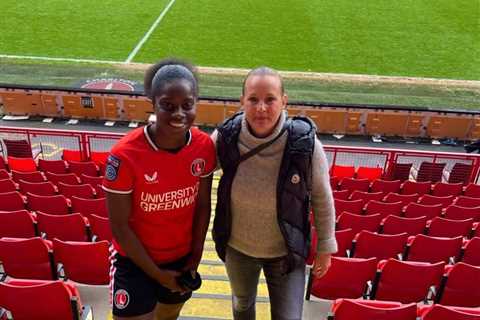 Nora Hauptle visits Charlton Athletic’s Freda Ayisi as part of her ongoing player monitoring