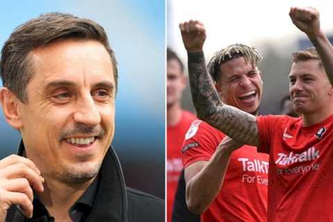 Gary Neville’s Salford City reach play-offs by one goal after League Two final day drama