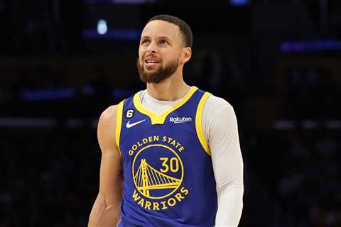 Steph Curry Receives NBA’s Kareem Abdul-Jabbar Social Justice Champion Award