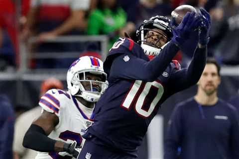 NFL Analyst Reveals How The Texans Can Land DeAndre Hopkins