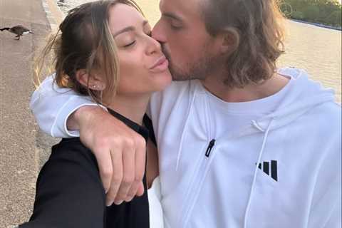 Loved-up tennis couple Stefanos Tsitsipas and Paula Badosa offered £77k to post X-rated content on..