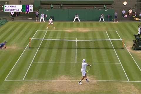 Carlos Alcaraz hammers huge 104mph forehand | Wimbledon 2023 🔨