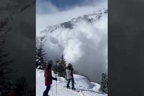 AVALANCHE TUMBLES TOWARD SKIERS IN UTAH