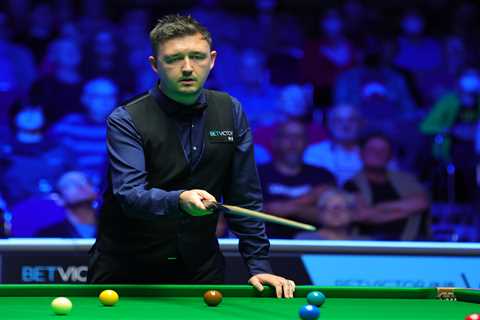 Wilson Through – But Misses 147 Chance