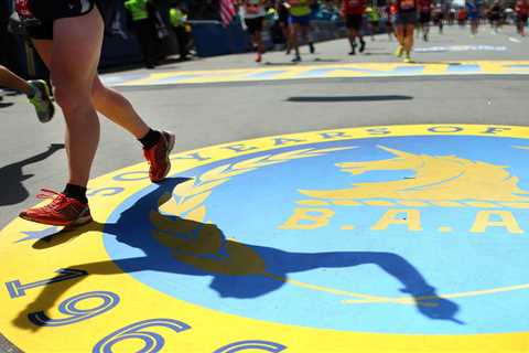 Pregnant runner calls out Boston Marathon’s lack of maternity policy