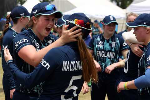 Grace Scrivens promises fearless approach as England brace for Under-19 semi-final