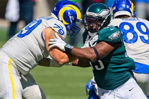 Eagles open as road favorites for Rams game