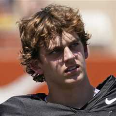 Texas QB Arch Manning taking unusual approach to NIL deals
